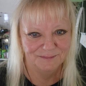 Meet your Posher, Brenda